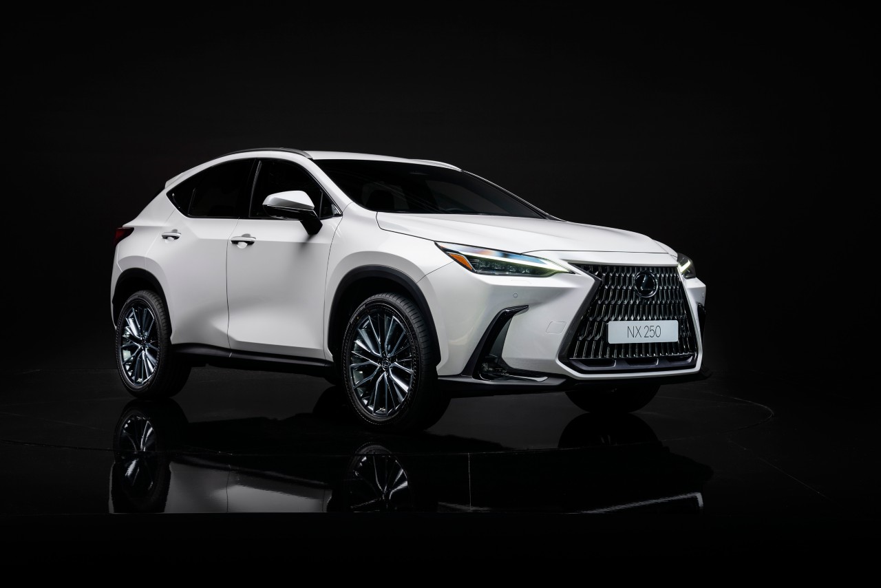 Lexus_NX_250_02